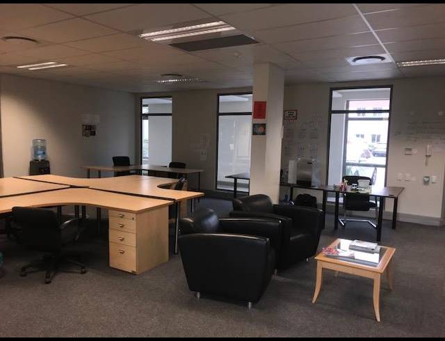 273M² OFFICE TO LET IN CENTURY CITY